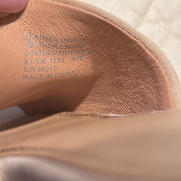 Tory Burch Annabelle bow slide, size 8.5. Tan, blush - Picture 8 of 11